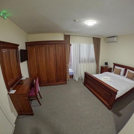 Motel Zeta Lux Mitrovici  Esterno foto