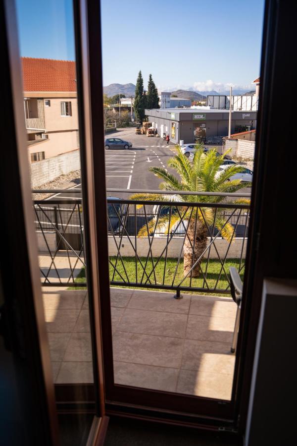 Motel Zeta Lux Mitrovici  Esterno foto