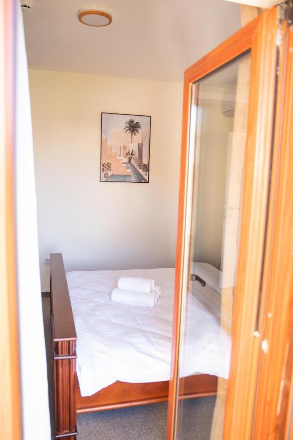 Motel Zeta Lux Mitrovici  Esterno foto