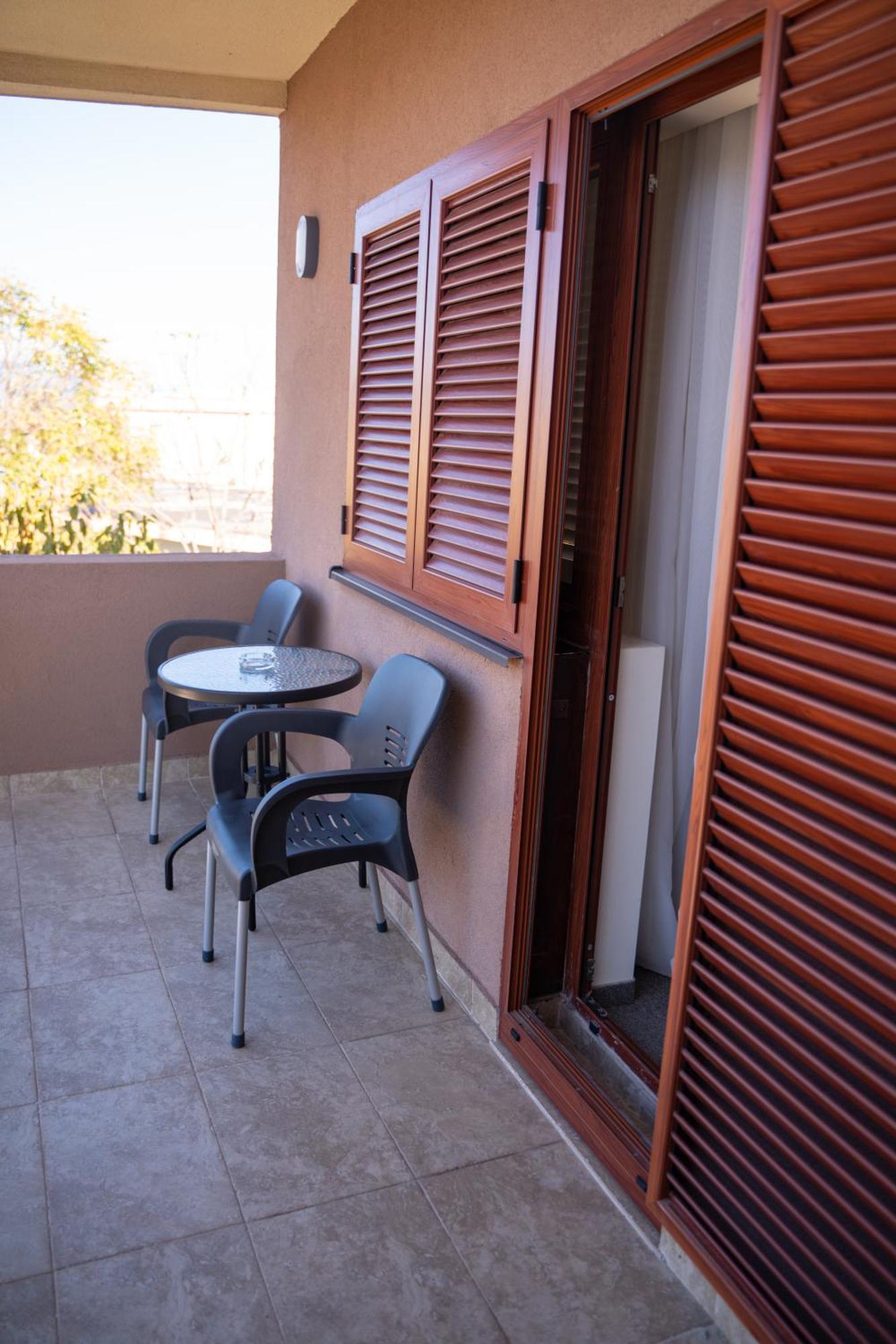 Motel Zeta Lux Mitrovici  Esterno foto
