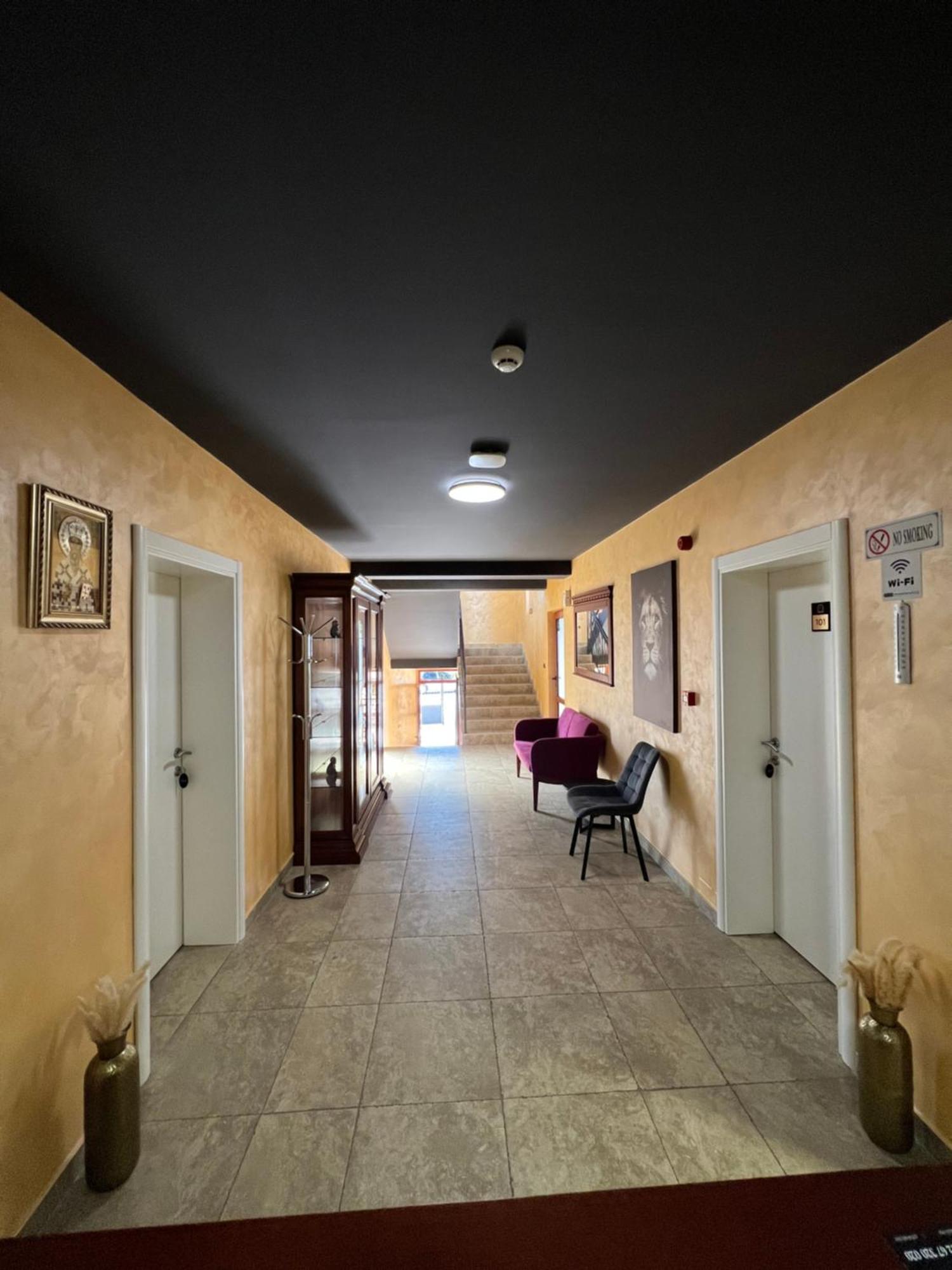 Motel Zeta Lux Mitrovici  Esterno foto